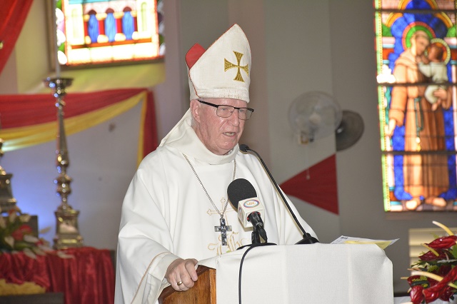Let the risen Lord be the light of the world, Catholic bishop tells Seychellois on Easter
