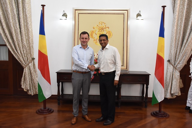 UK High Commissioner: Seychelles can be at forefront of global efforts to fight ocean pollution