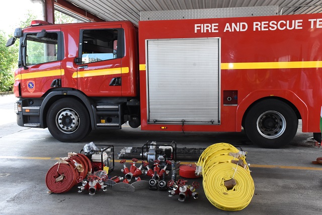 France donates equipment to Seychelles’ Fire Service following major landfill fire