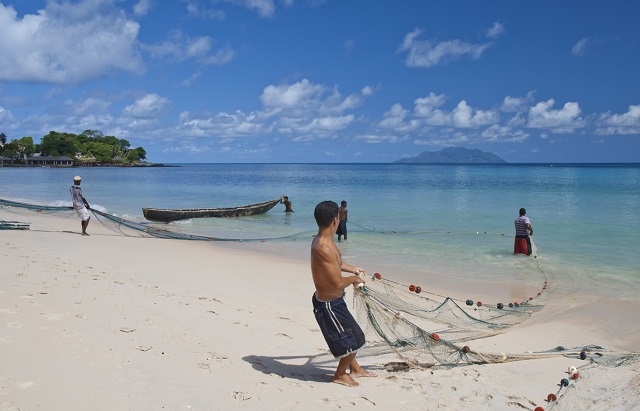 New artisanal fishing plan seeks to shore up stocks near Seychelles’ main island