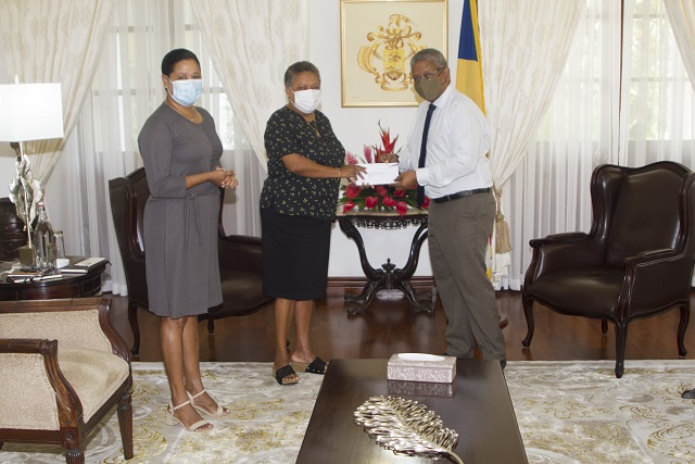 Foundations, businesses in Seychelles donate another $705,000 to COVID-19 relief and vaccination fund