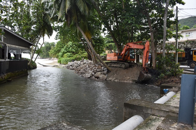 With beaches abnormally quiet in Seychelles, coast rehab project moves forward