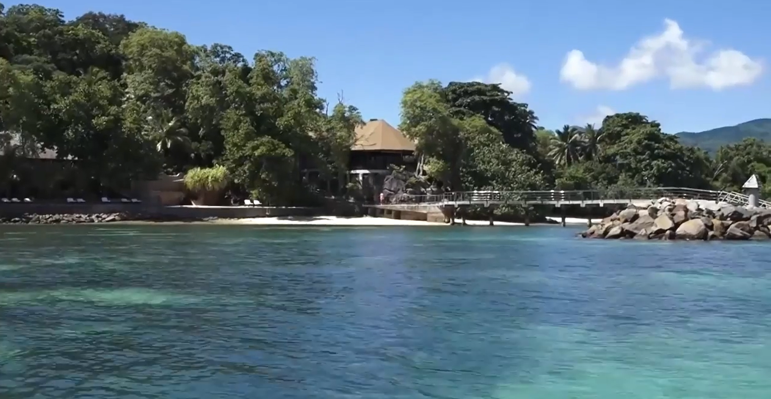 Apre son vizit Ile au Cerf, Minis pour Tourizm in war kondisyon lakot sa zil e dir ki aksyon i bezwen ganny pran vitman