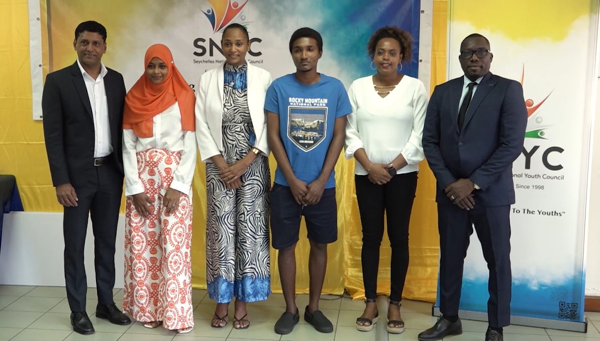 4 zenn antreprener Seselwa in ganny led finansyel atraver ‘Programme de promotion de l’Entreprenariat des Jeunes’.
