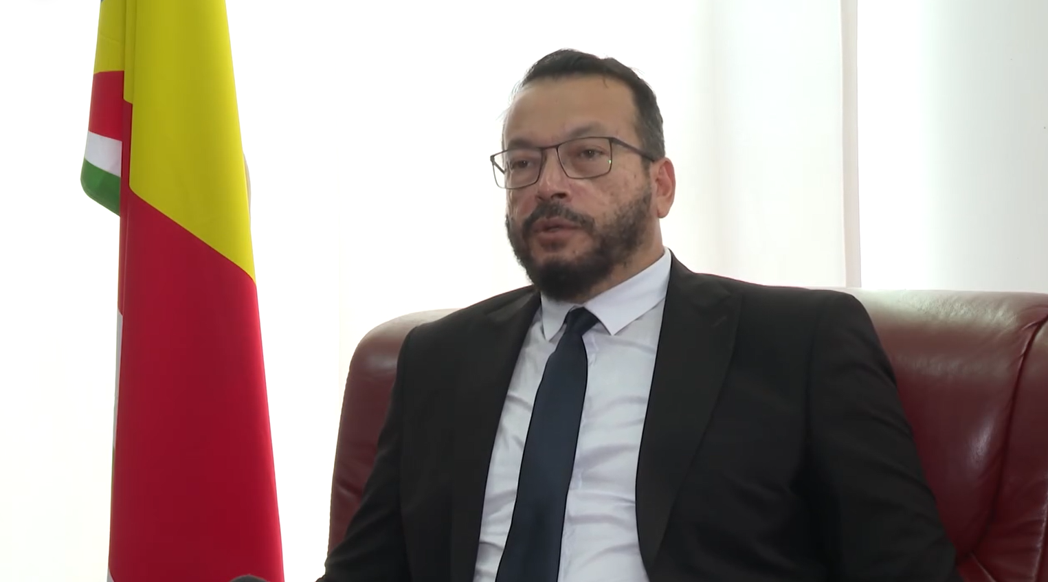 Zidisyer in pare pour nenport kalite nouvo ka ki vin devan li Zidisyer in pare pour nenport kalite nouvo ka ki vin devan li