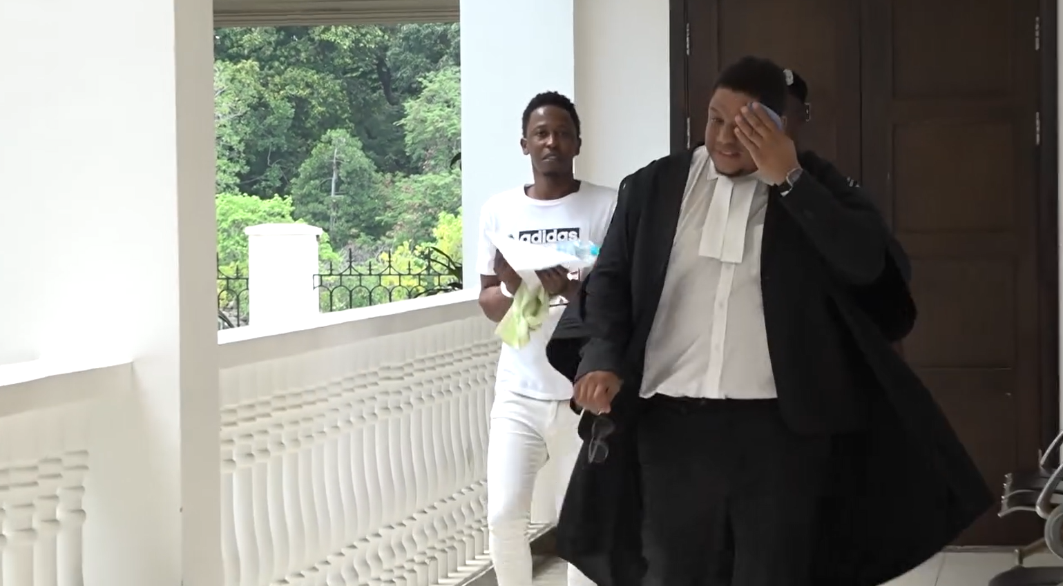 Prosekisyon in kriy son premye temwen