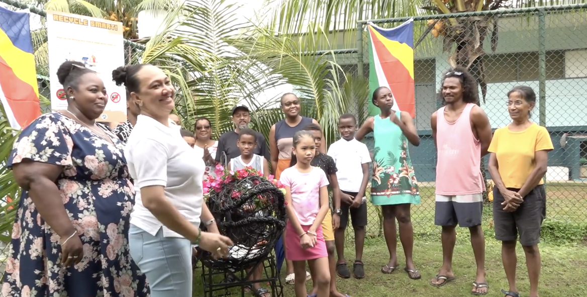 ‘Green Generation Seychelles’ in organiz en meeting piblik lo ki mannyer pou redwir, reservi e resikle bann diferan lobze ‘Green Generation Seychelles’ in organiz en meeting piblik lo ki mannyer pou redwir, reservi e resikle bann diferan lobze