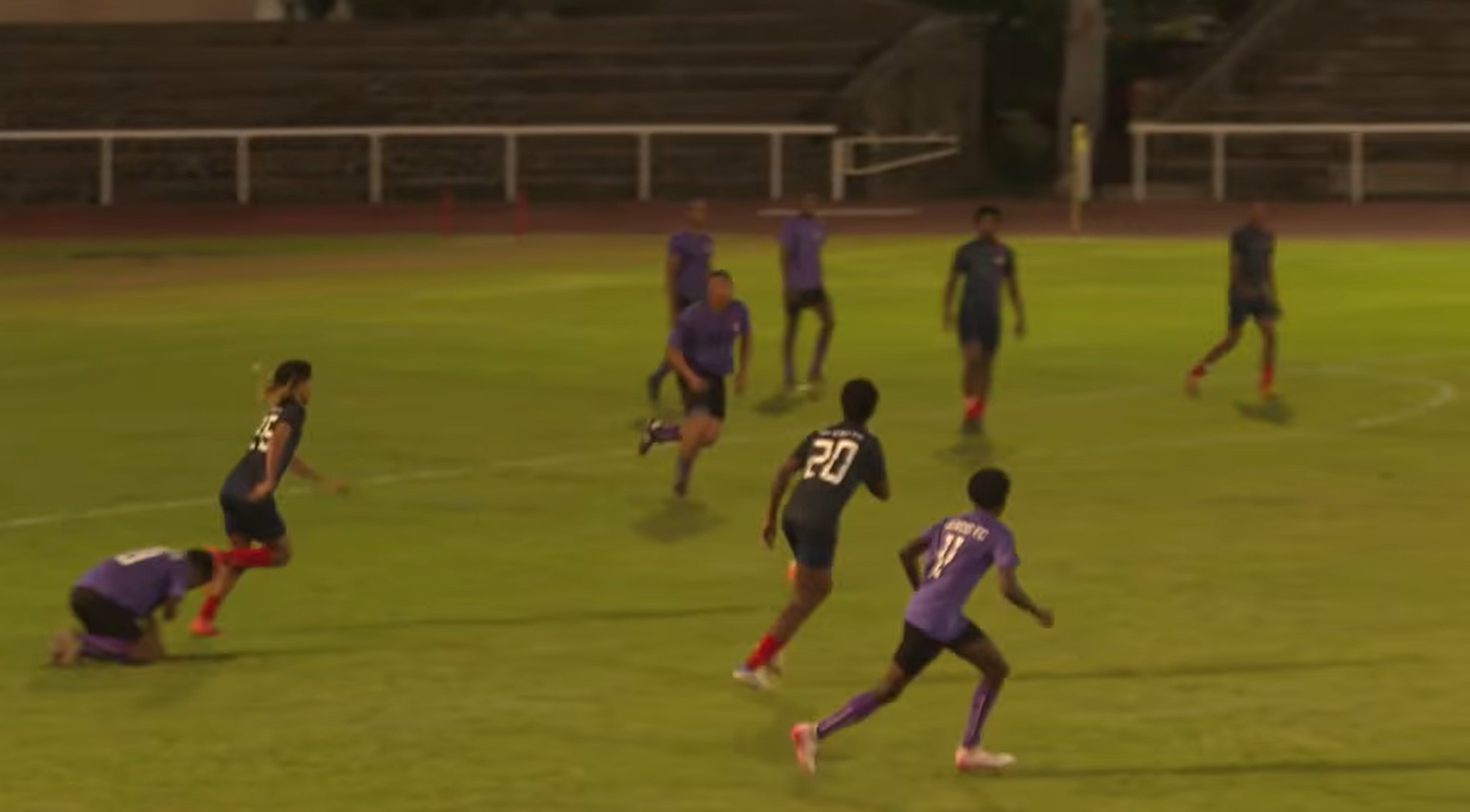 Lekip Au Cap in fer viktwar lo lekip ki sorti dan nor Mahe, Glacis, avek en score 3-1