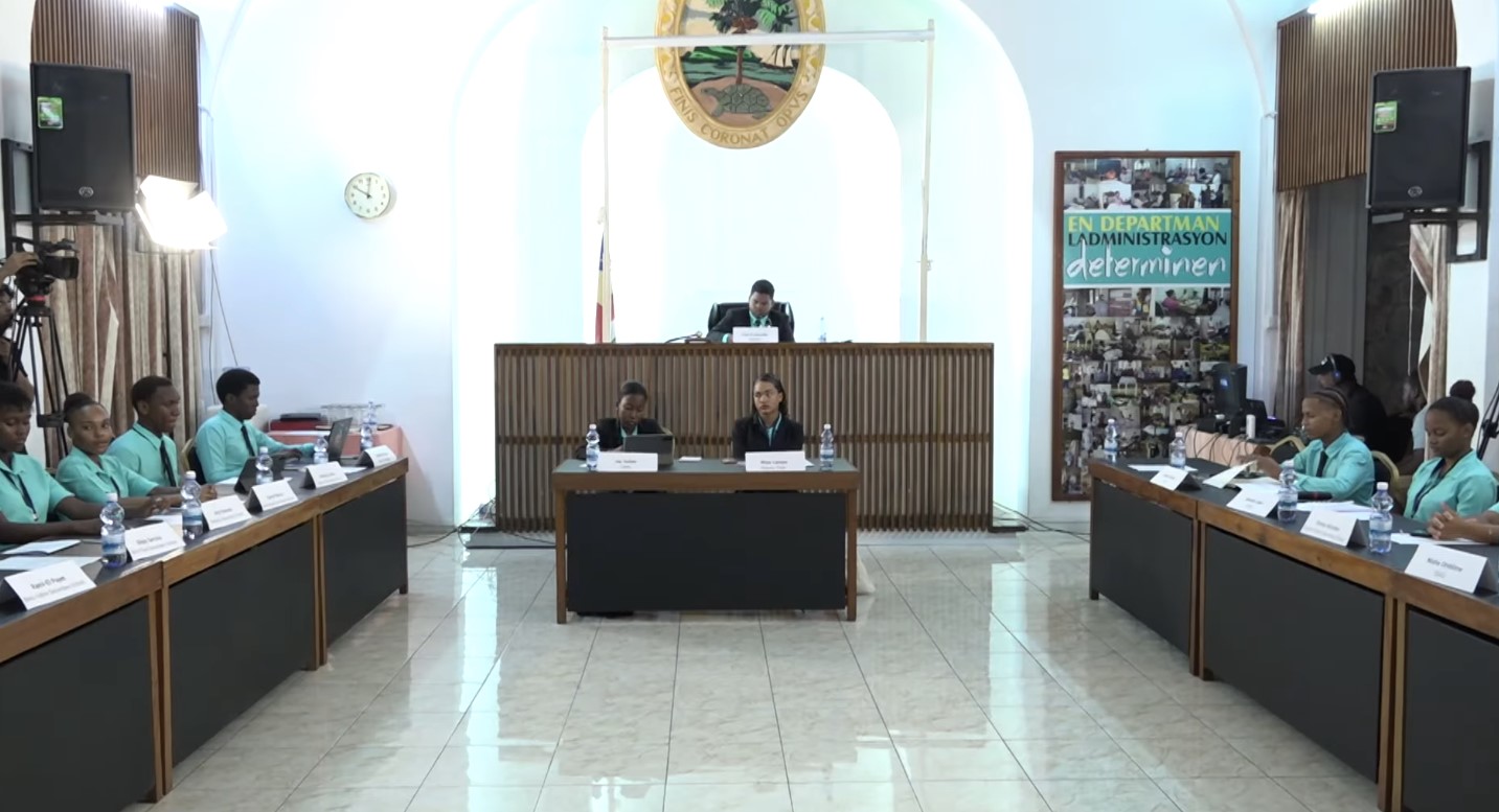 20tyenm Group Lasanble Lazenes