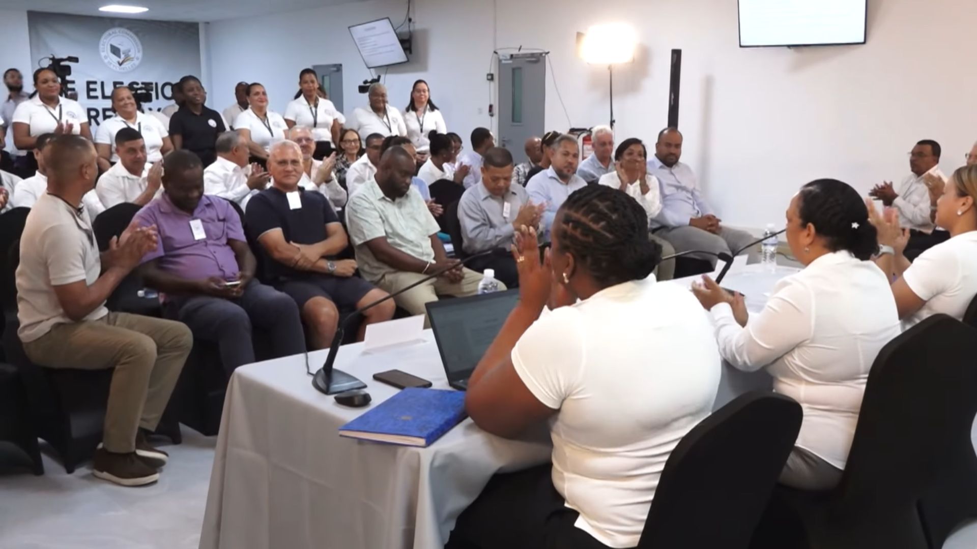 Rezis voter pour eleksyon mwan prosen, in fini sertifye apre ki tou prosedir lanrezistreman, in konplete