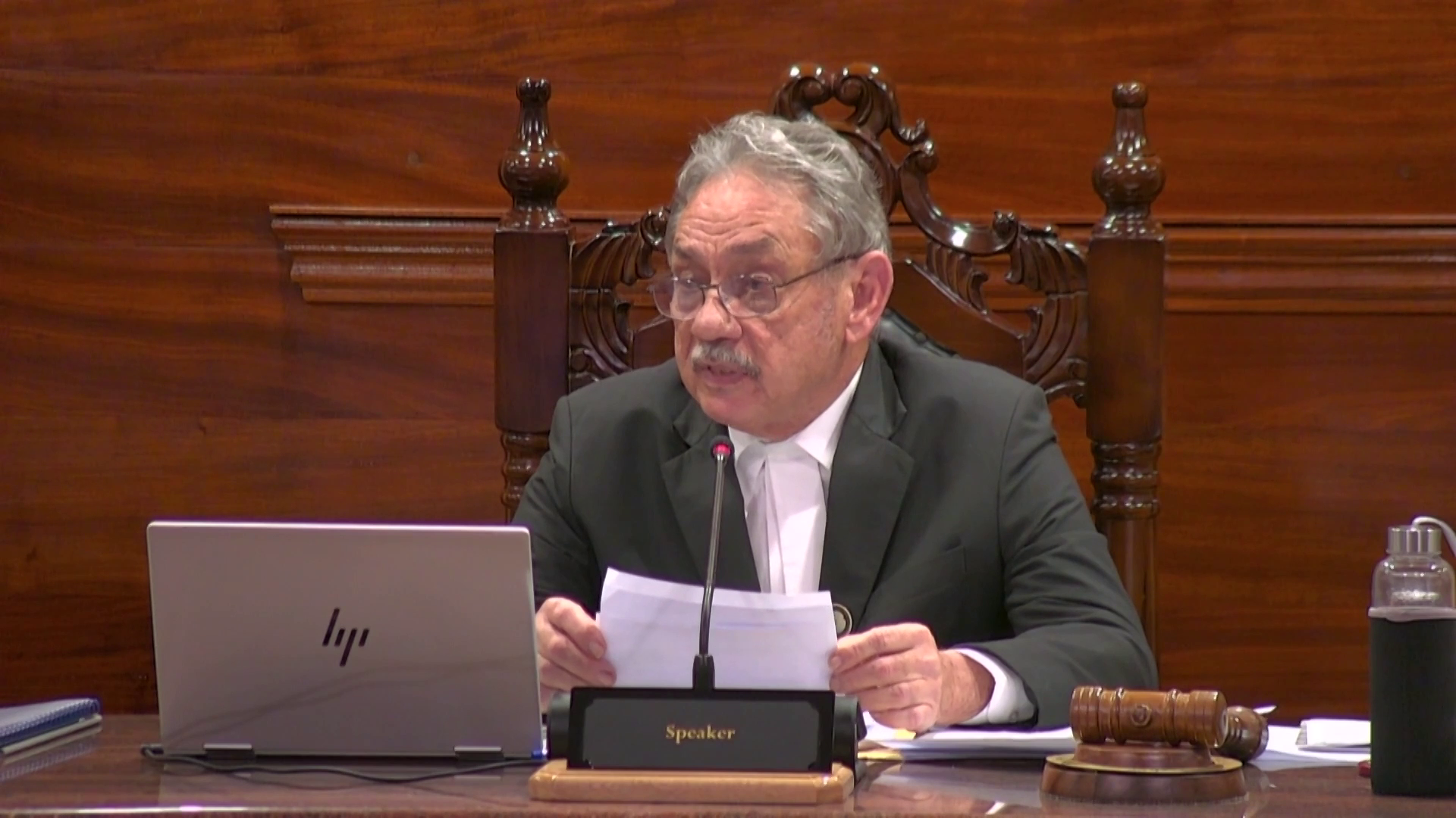 Speaker Mancienne i diriz dernyen sesyon Lasanble avan renovasyon