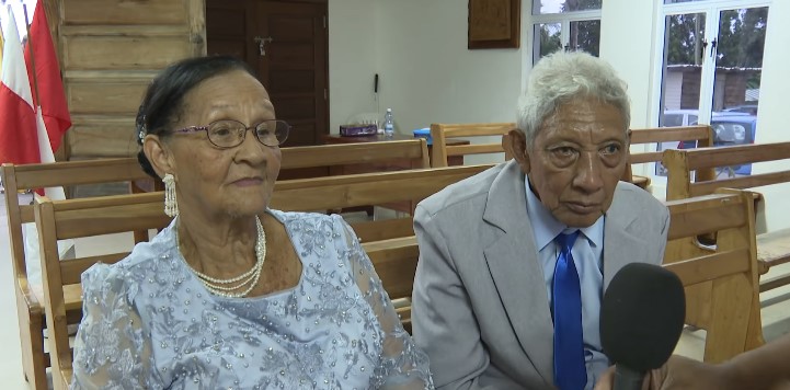 Lanniverser 60an maryaz Msye ek Madanm Brown