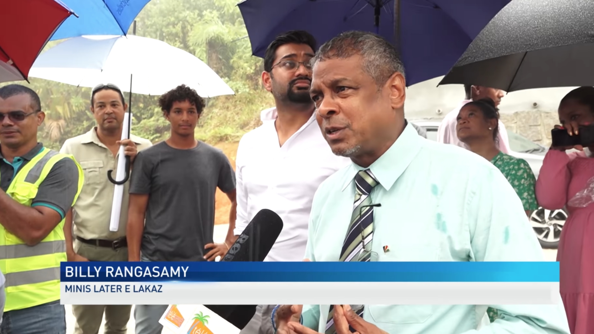 Prezidan Wavel Ramkalawan in vizit nouvo sit lakaz Cap Bonm Zan ki zwenn ansanm avek Pointe Au Sel.