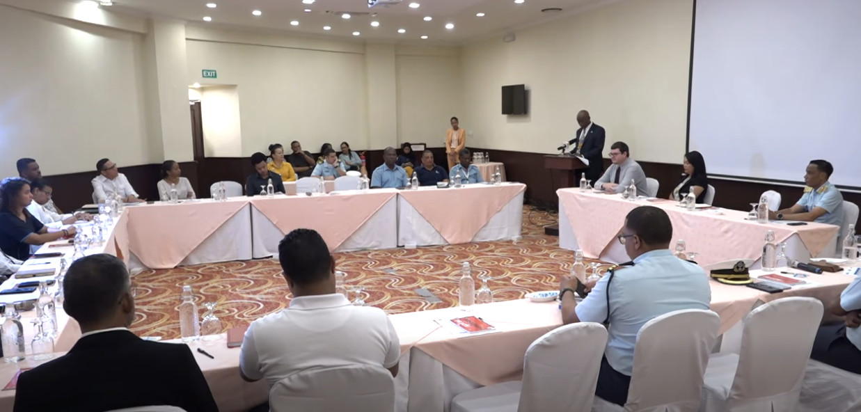 Lotorite pour Sekirite Maritim (SMSA) pe travay avek plizyer partener pou devlop en rezis Nasyonal lo bann risk pour sekirite maritim.