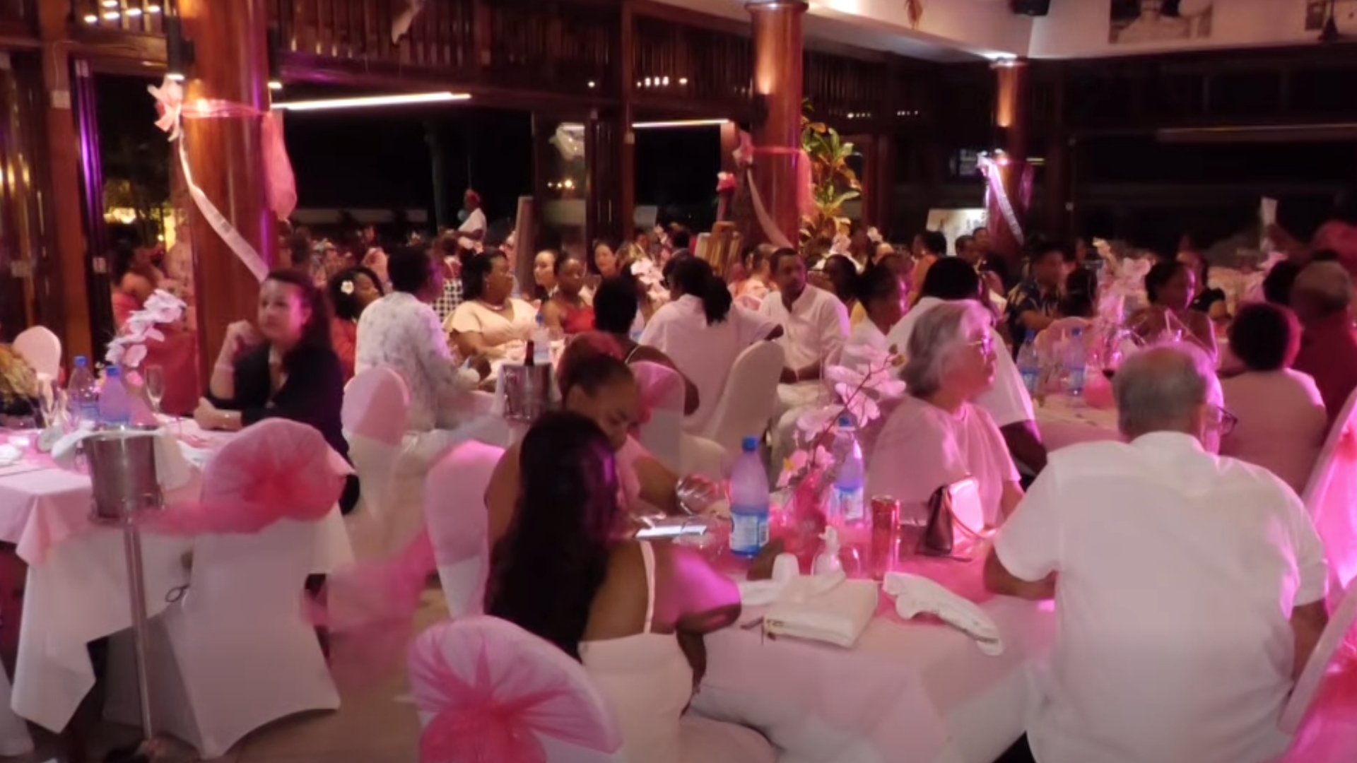Lakonpanyen Cat Coco ansanm avek Lasosiasyon Kanser lo Praslin, in organiz en ‘pink gala dinner’