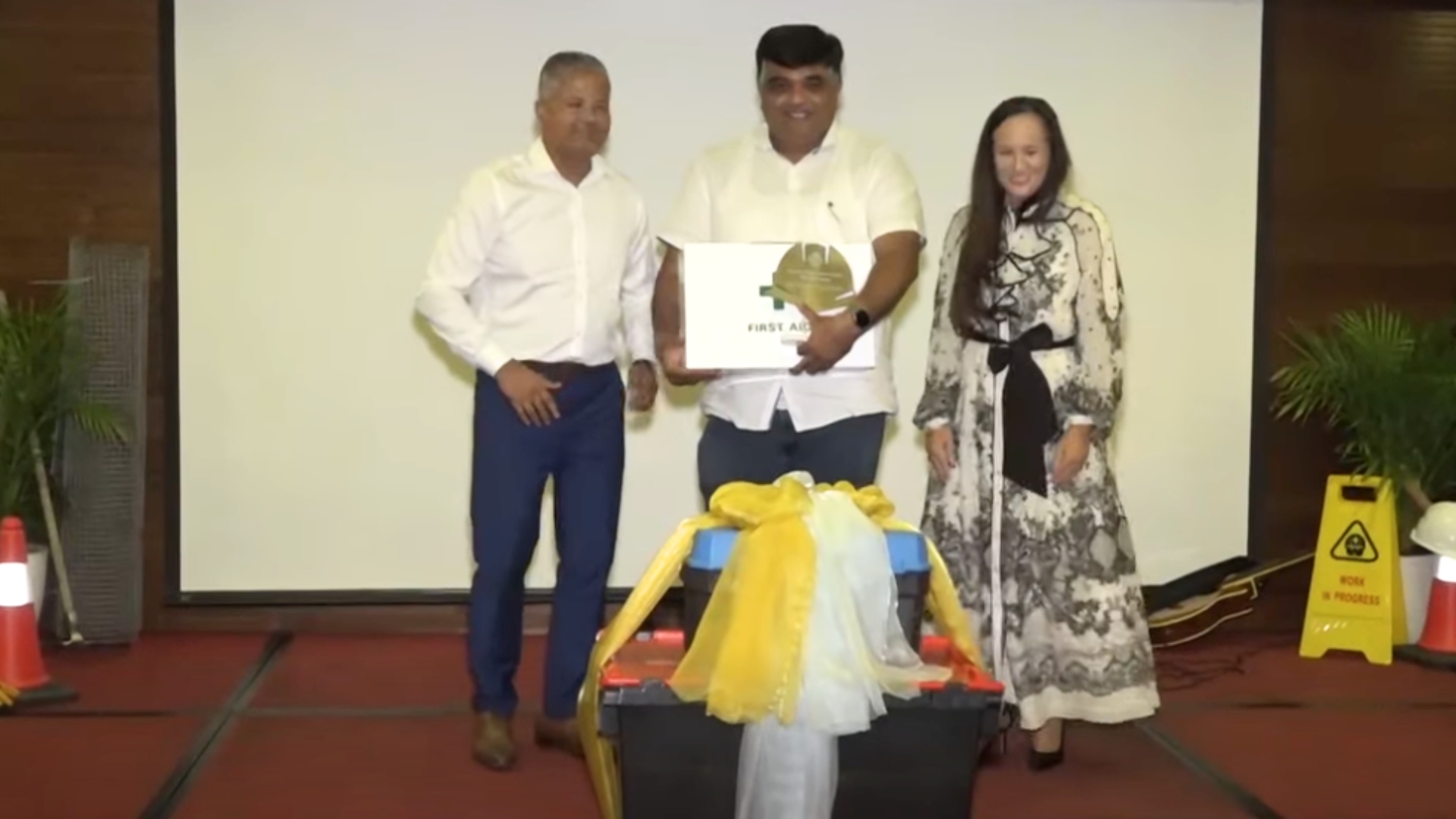 Vijay i ranport premye pri pou meyer pou promouvwar sekirite dan landwar travay dan sekter kontriksyon.