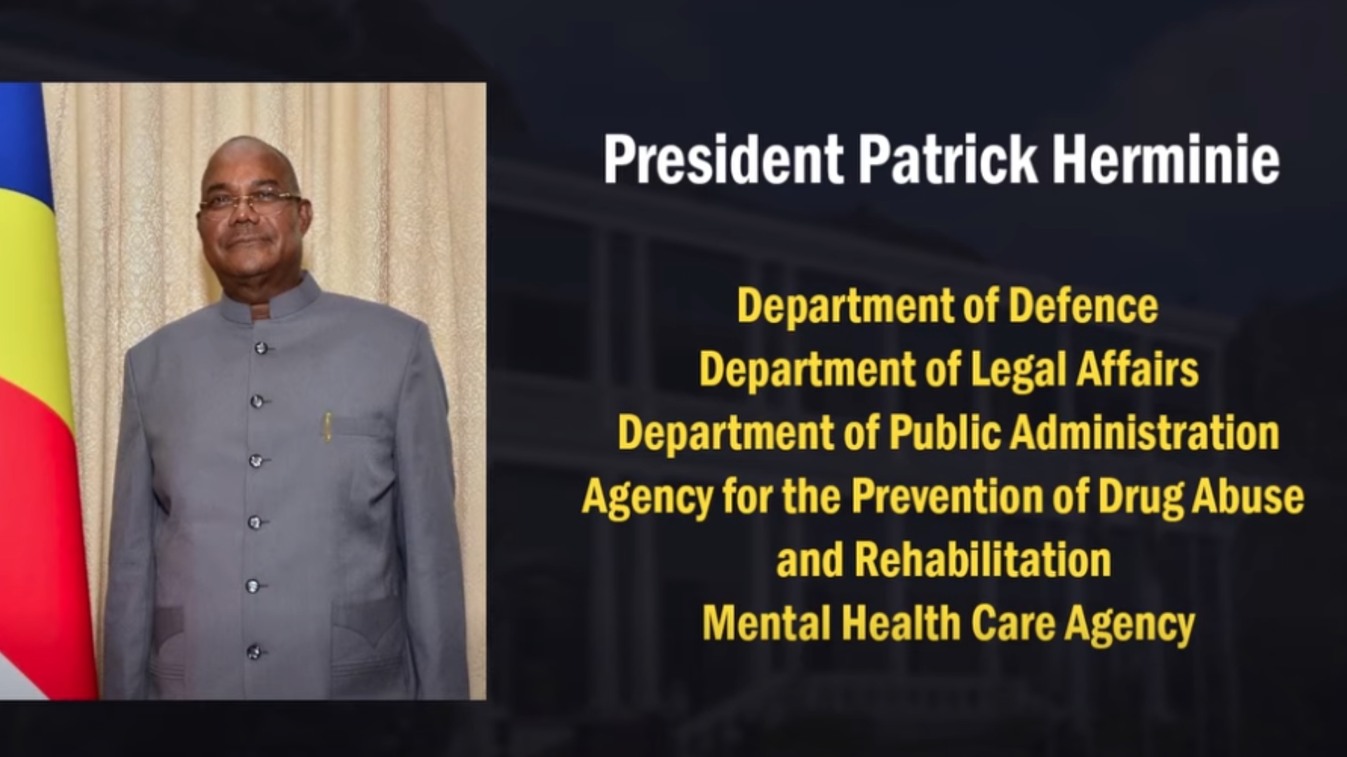 Prezidan Larepiblik i anons portfolio son 14 minis e departman, lotorite, e lazans ki tonm anba son responsabilite