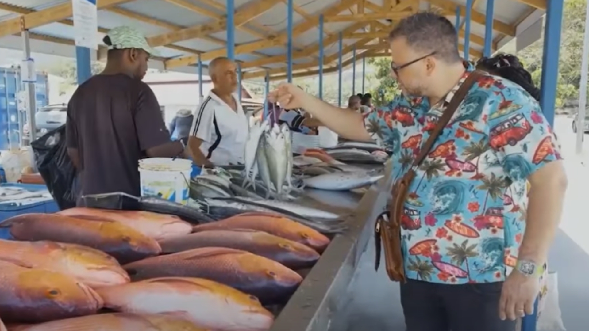 Johnny Volcere i venker premye festival film Frankofonn isi Sesel, avek son pti film ‘Voyage Culinaire Interieur’