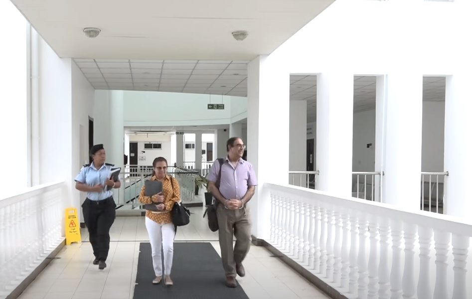 Lakour Valabji large lo bail