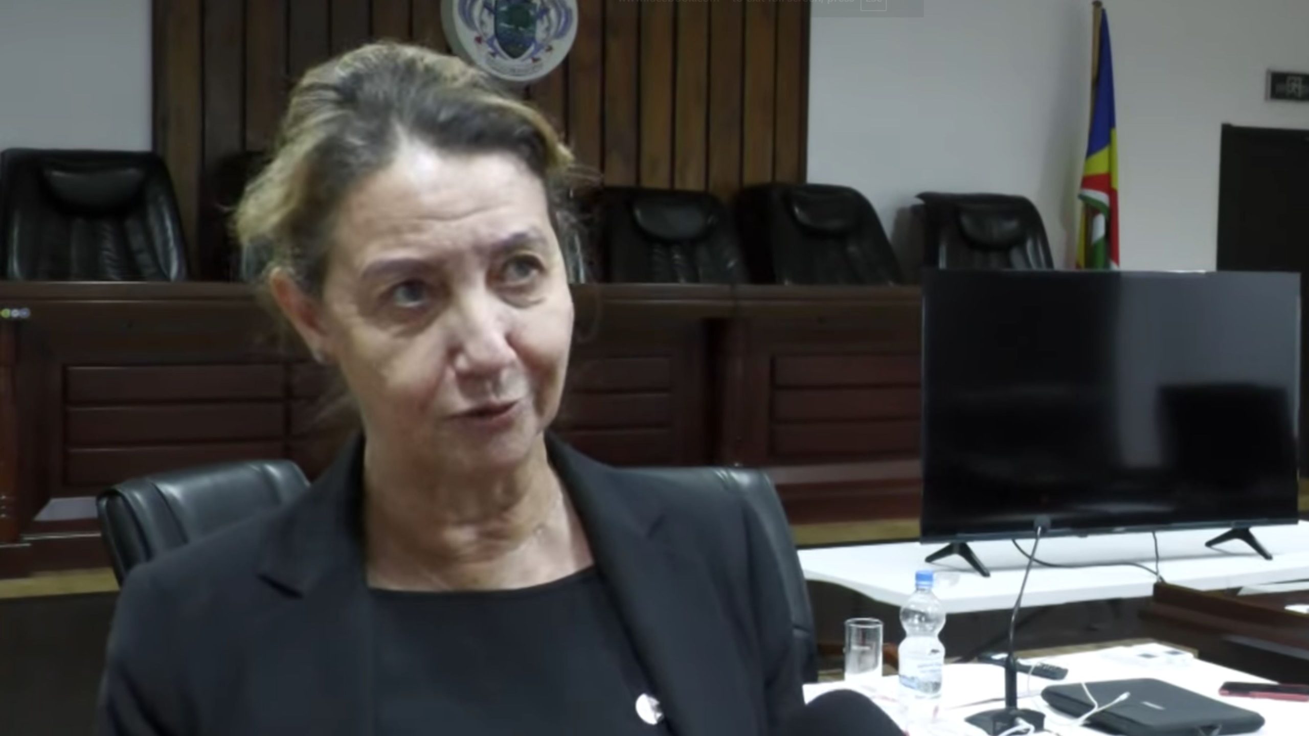 Premye parti interview avek bann temwen ki’n konplete dan lanket konsernan proze lotel lo zil Assomption.