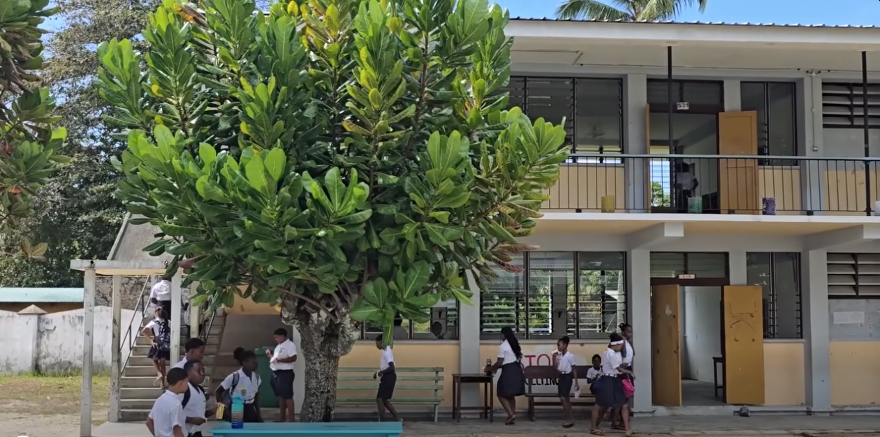Lekol tanporer La Digue