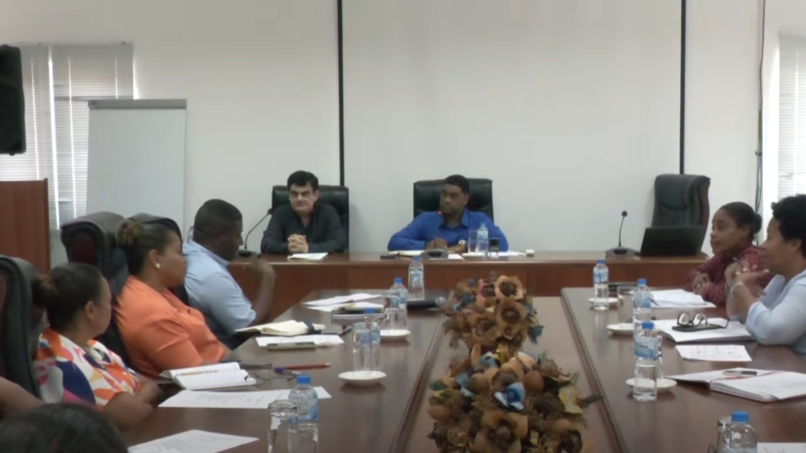 Premye rankont ant departman Zil pros ek ‘Community Delivery’