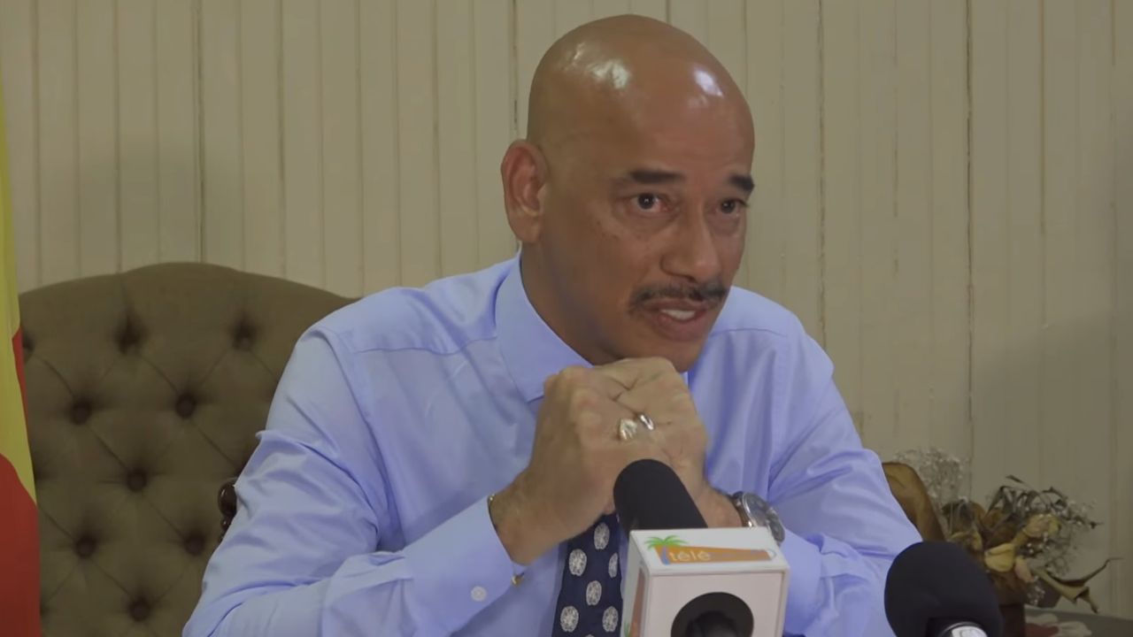 Minister Ledikasyon pou travay pli pros avek bann sant profesyonnel pou asire ki zot elev zot standar.