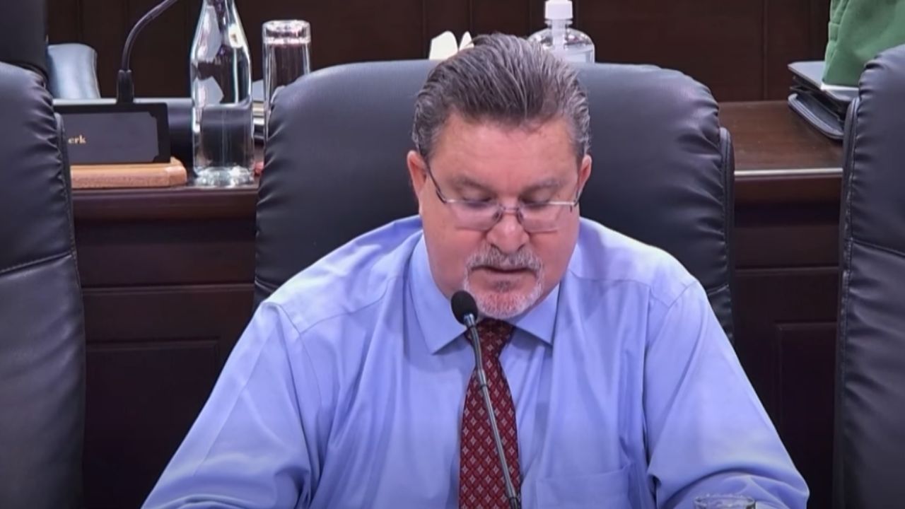 Gouvernman in donn plis detay dan bidze konsernan alokasyon larzan pou delivre bann kare later ek alokasyon bann proze lakaz pour sa lannen