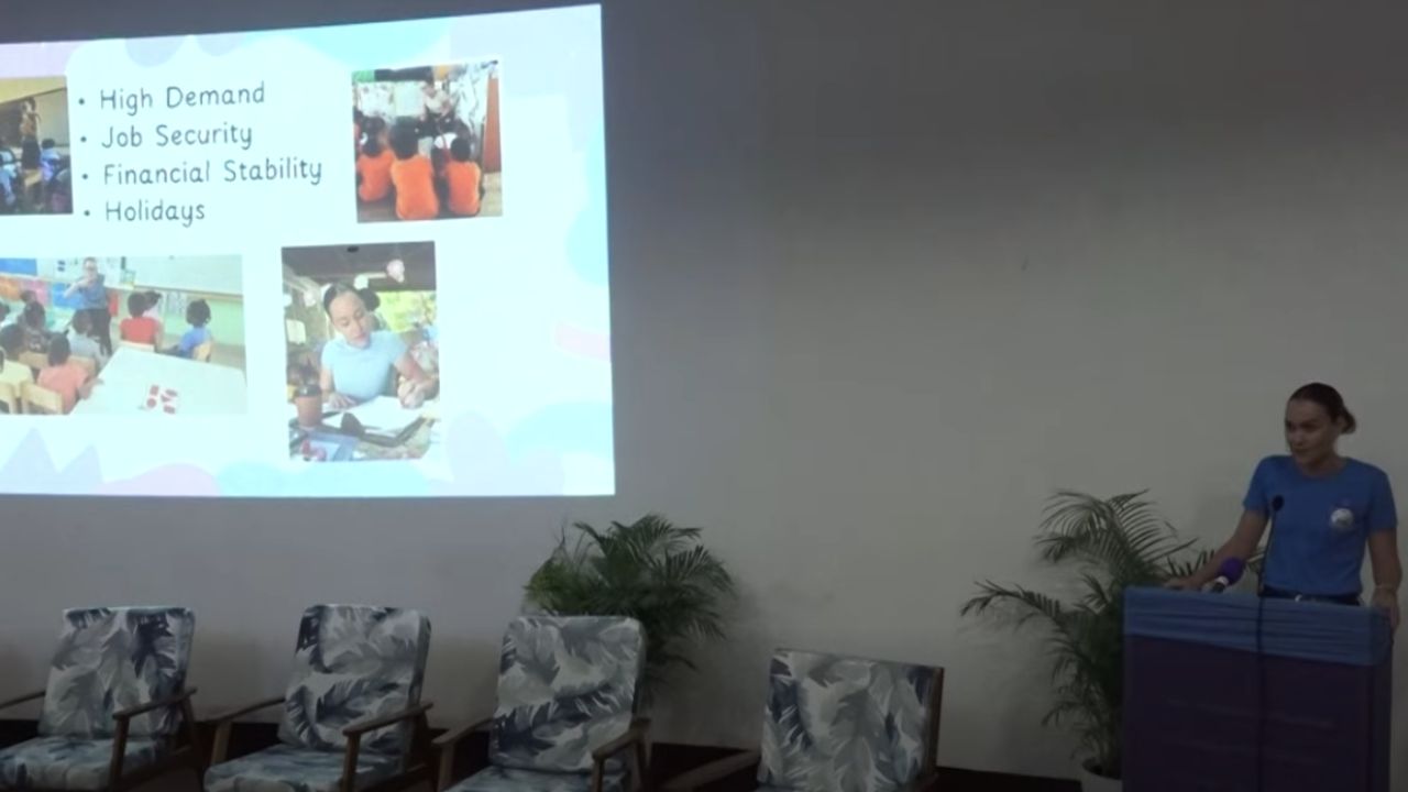 SITE in organiz en senpozyonm pour ankouraz karyer dan lansennyman.