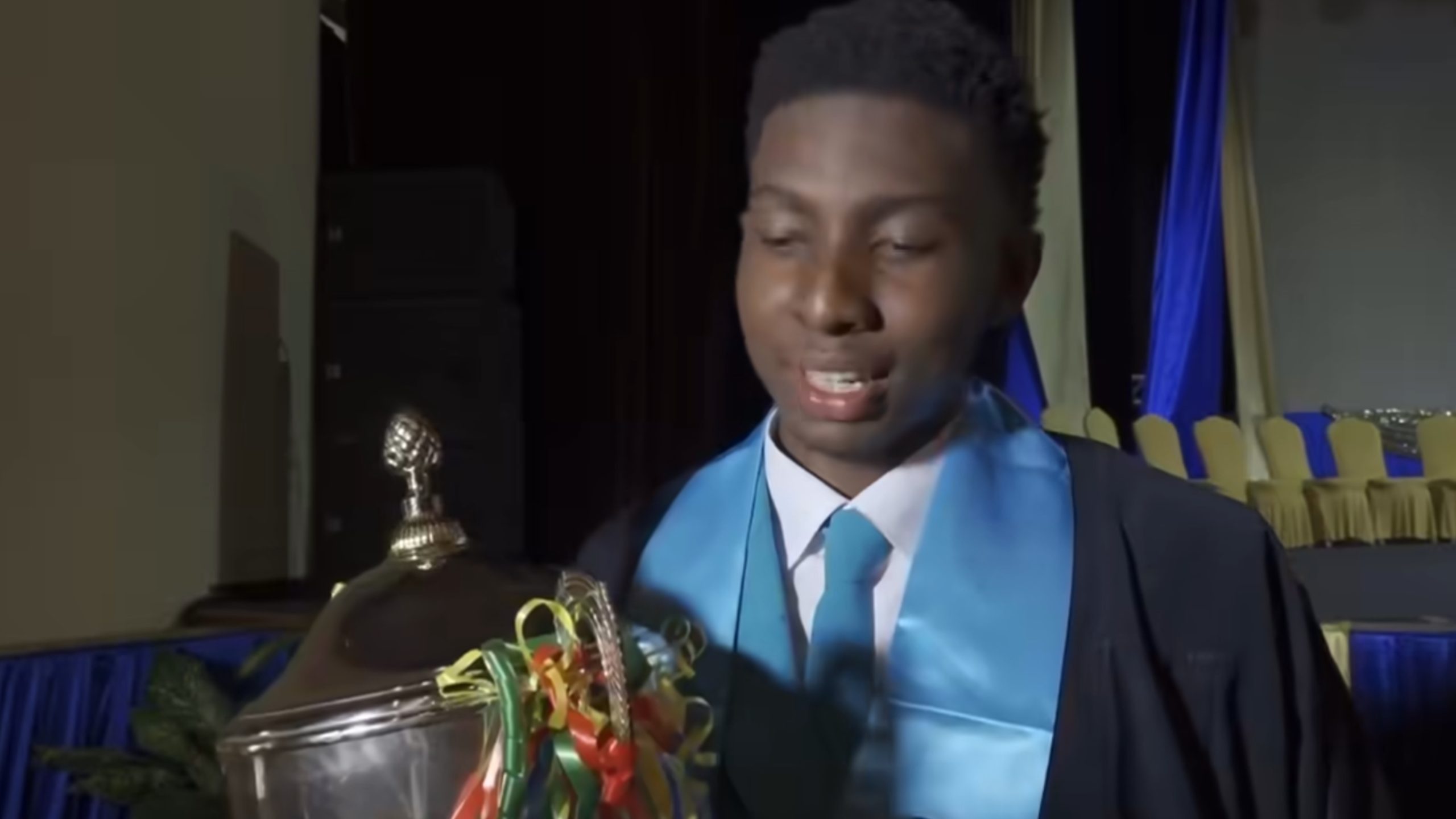 Curtis Cedras ki gran ganyan Lakoup Prezidan pour Lakademi Biznes (SBSA).