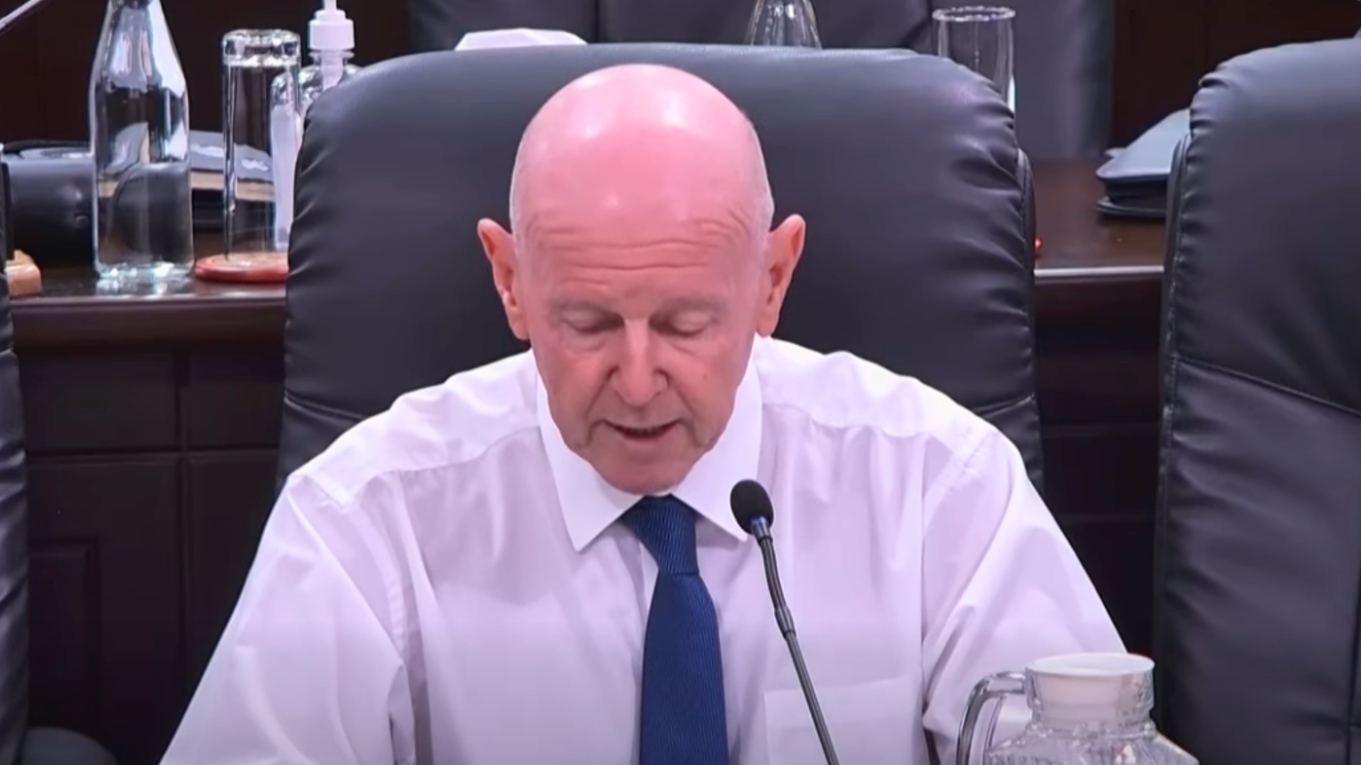 Lasanble Nasyonal i’n aprouv nominasyon Alain St Ange koman en ‘ambassador-at-large’.