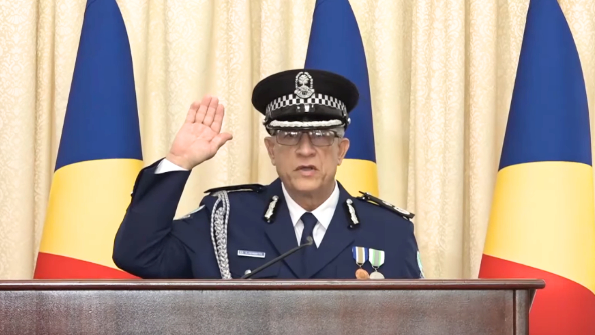 Godfra Hermitte i nouvo Komisyoner Lapolis.