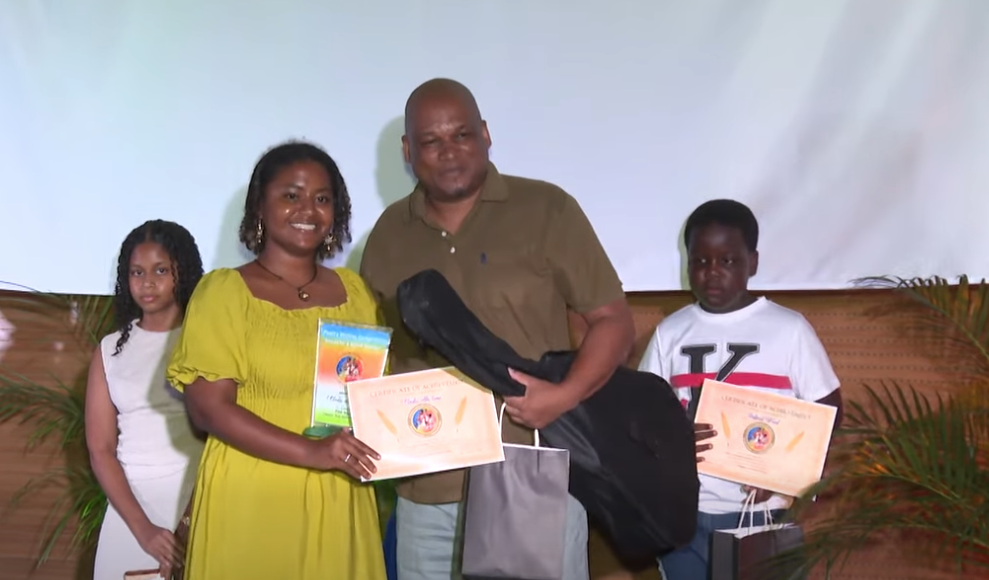 Poenm konpetisyon pri