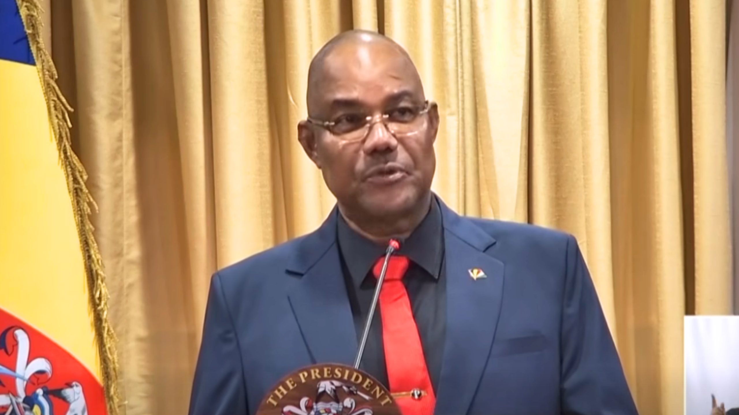 Sekter Tourizm i enn ki pe ganny plis afekte akoz sa lager mwayenn Oriyan.