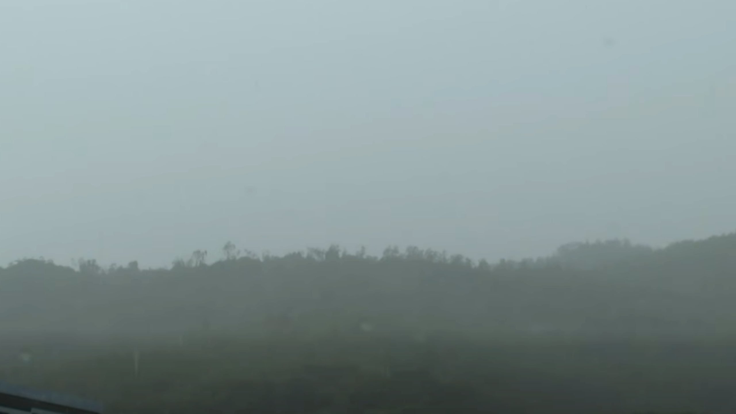 Sef Egzekitif meteorolozi, i’n donn en mizazour lo sitiasyon letan dan pei.