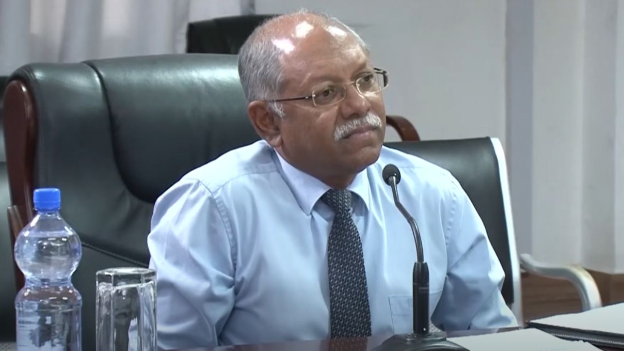 Ansyen Vis Prezidan Ahmed Afif in konfirmen ki se li ki ti pe diriz pei dan labsans prezidan Wavel Ramkalawan Ansyen Vis Prezidan Ahmed Afif in konfirmen ki se li ki ti pe diriz pei dan labsans prezidan Wavel Ramkalawan