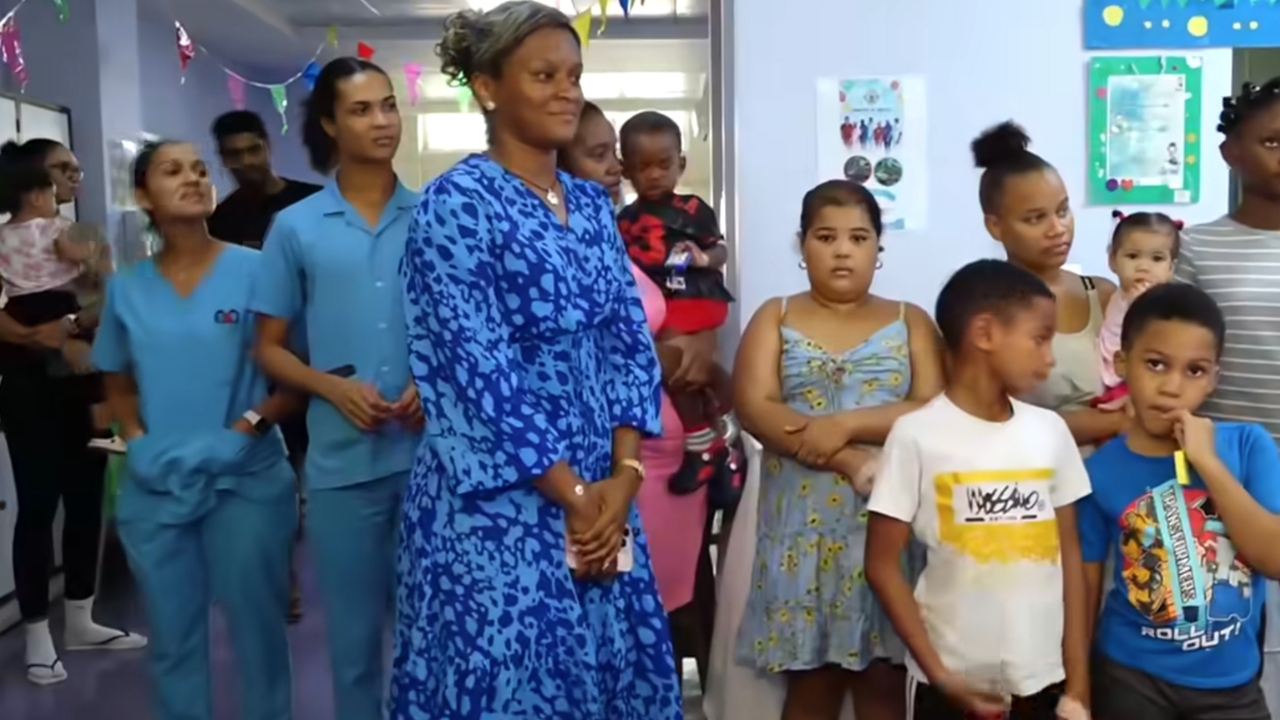 Lasosiasyon Solidarite Pasyan in donn kado bann zanfan lo ward