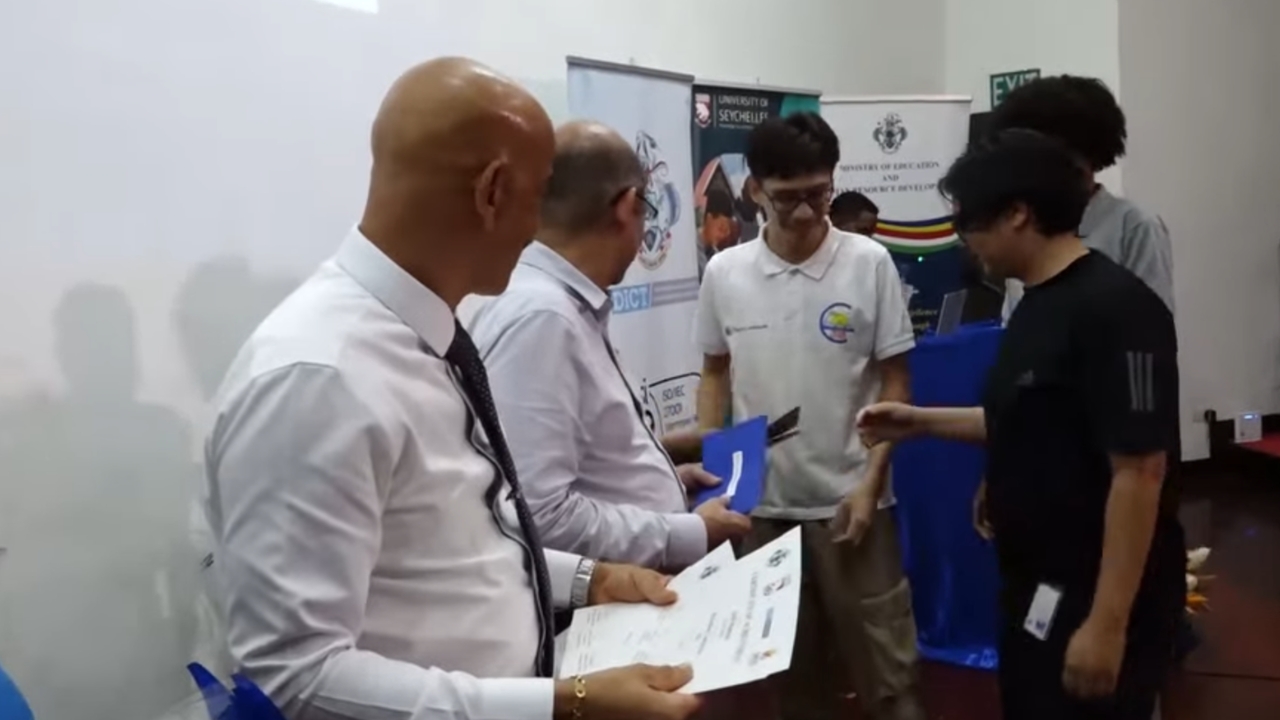 Gran gannyan konpetisyon Hackathon 2026 se lekip Linux Goats