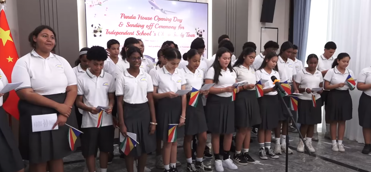 Etidyan ‘Independent School ‘vizit letid Lasin