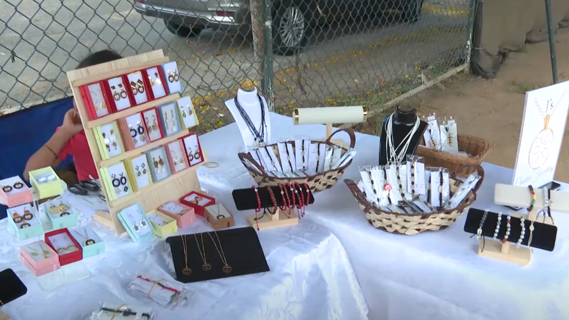 Konsey Nasyonal Lazenes in organiz en bazar pour zenn antreprener.